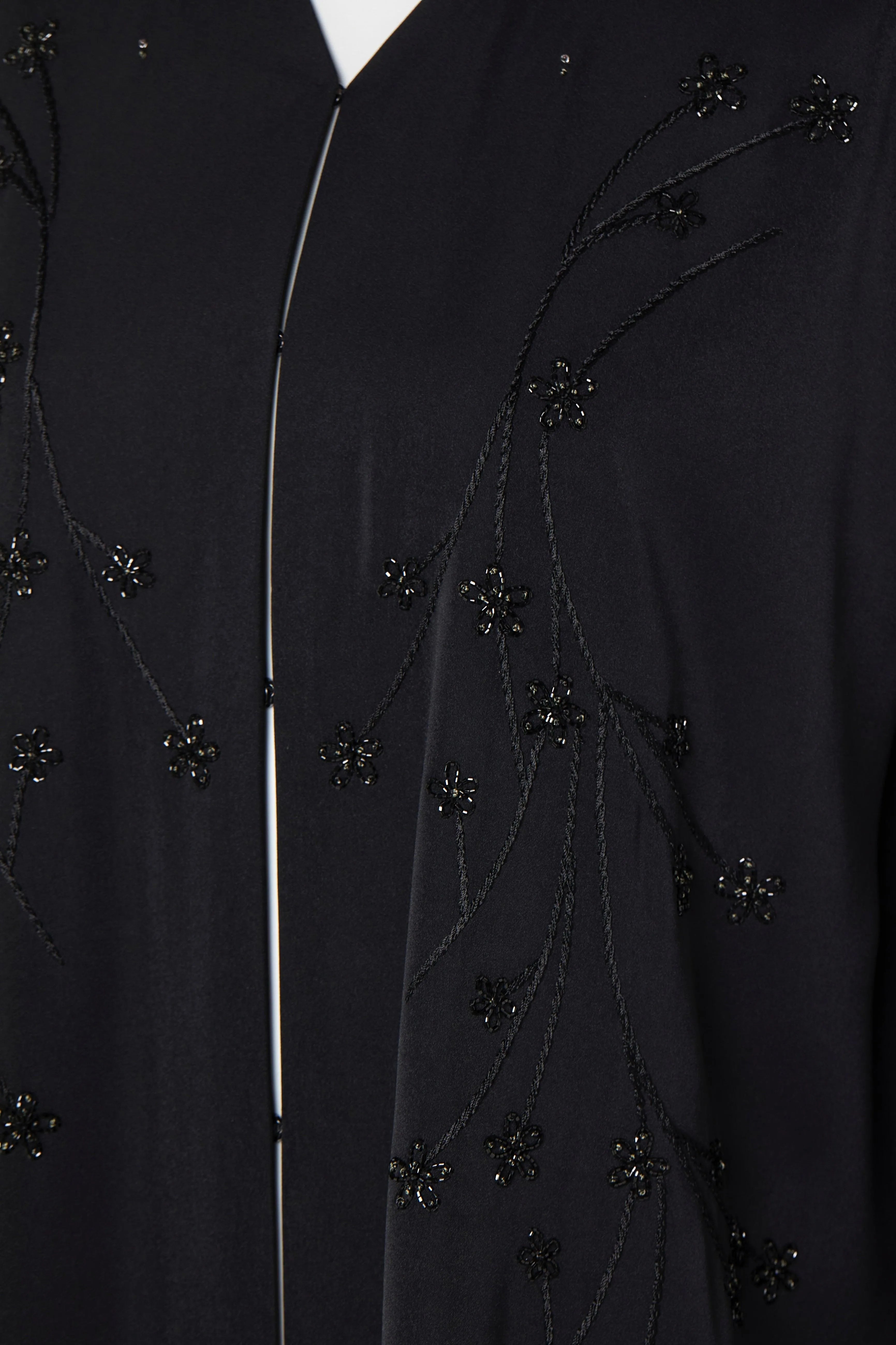 Black rose Crepe Abaya with Front Floral Threadwork - Posh Abaya