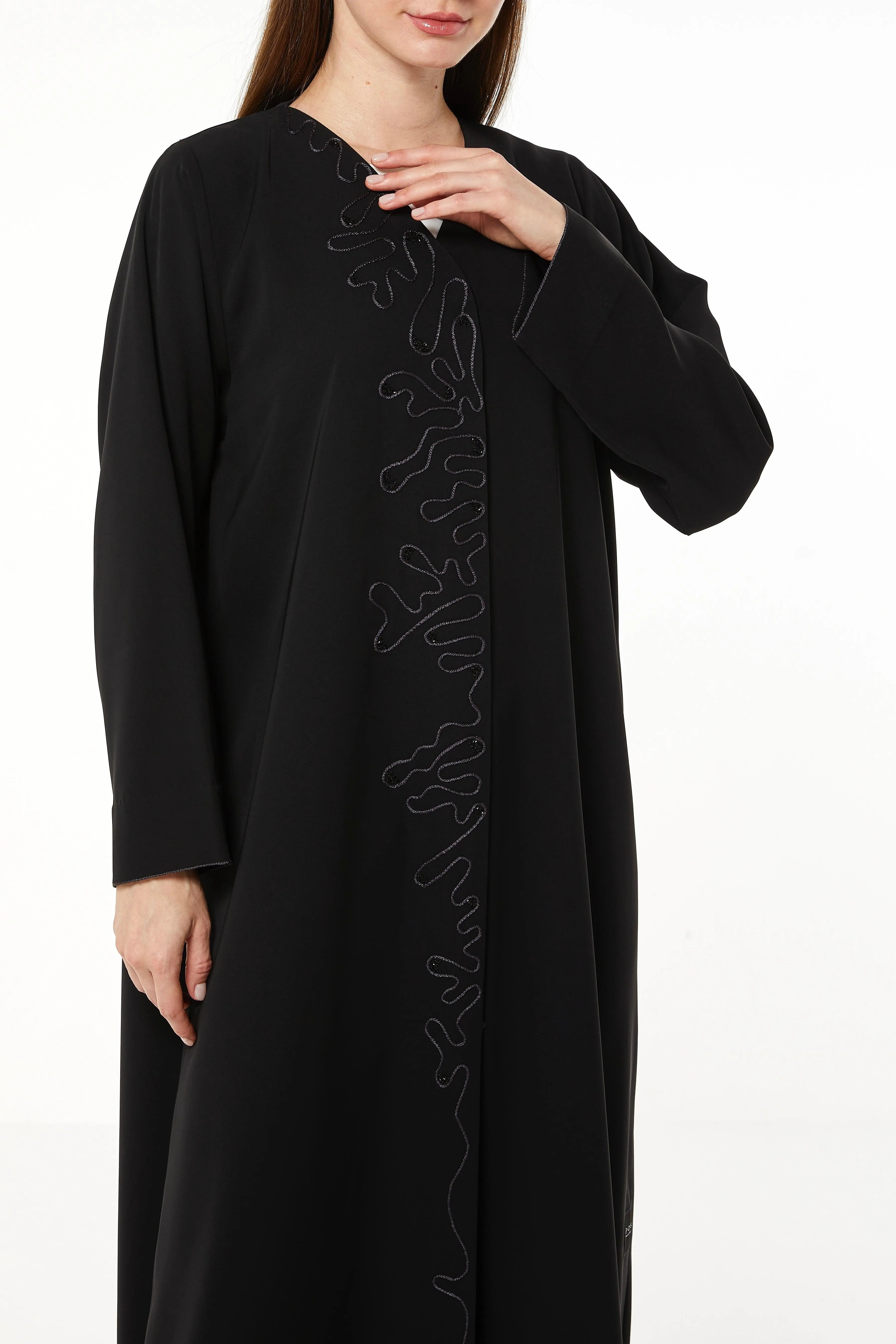 Black Aria Crepe Abaya with Asymmetric Threadwork - Posh Abaya