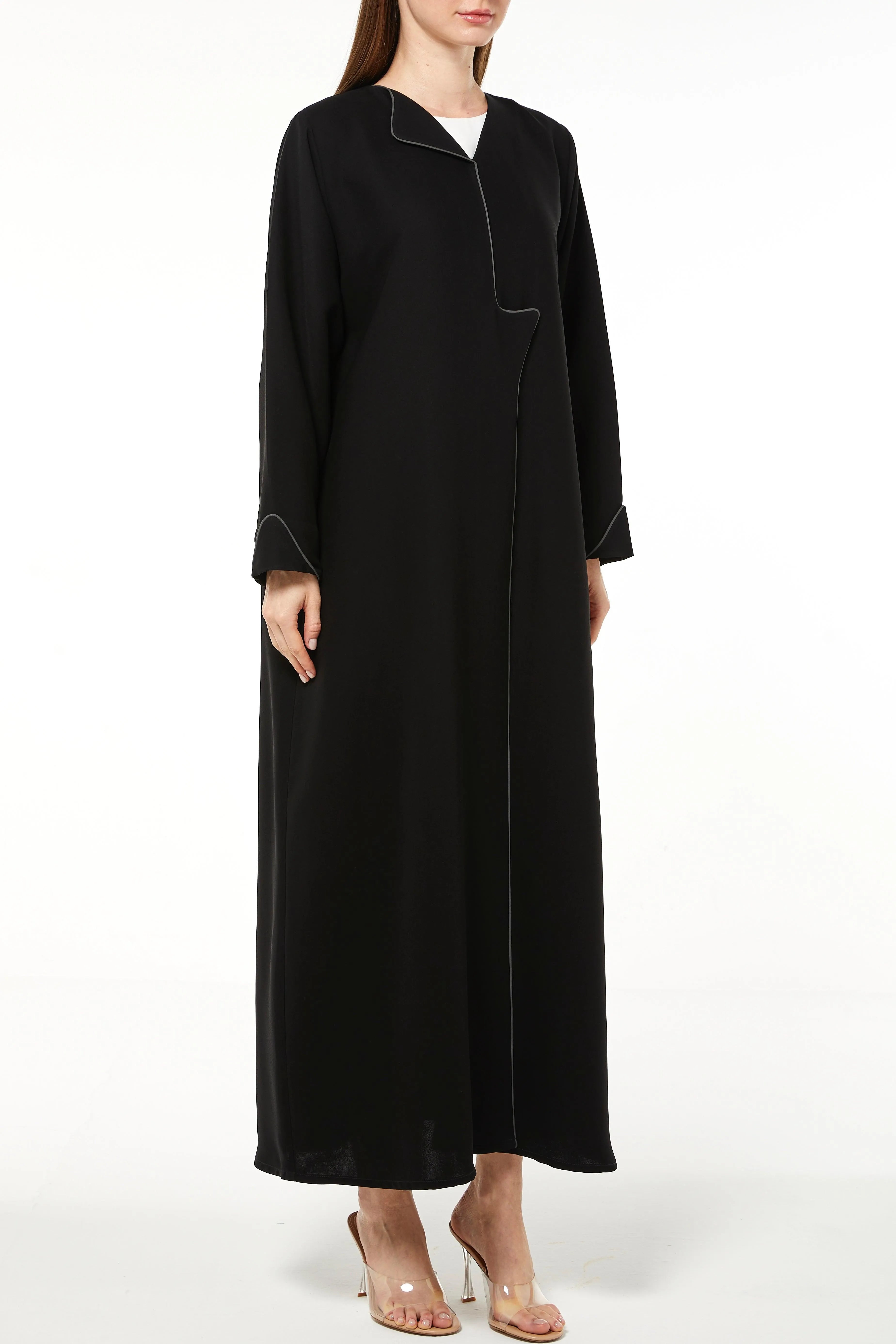 Black Farasha Crepe Abaya with Assymetric Cut - Posh Abaya