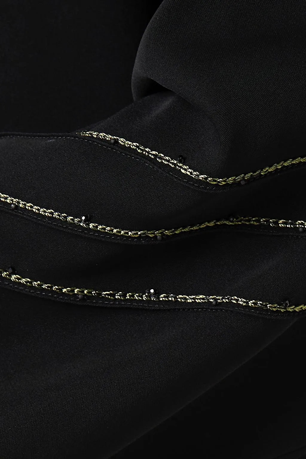 Black Farasha Crepe Abaya with Abstract Line Threadwork - Posh Abaya
