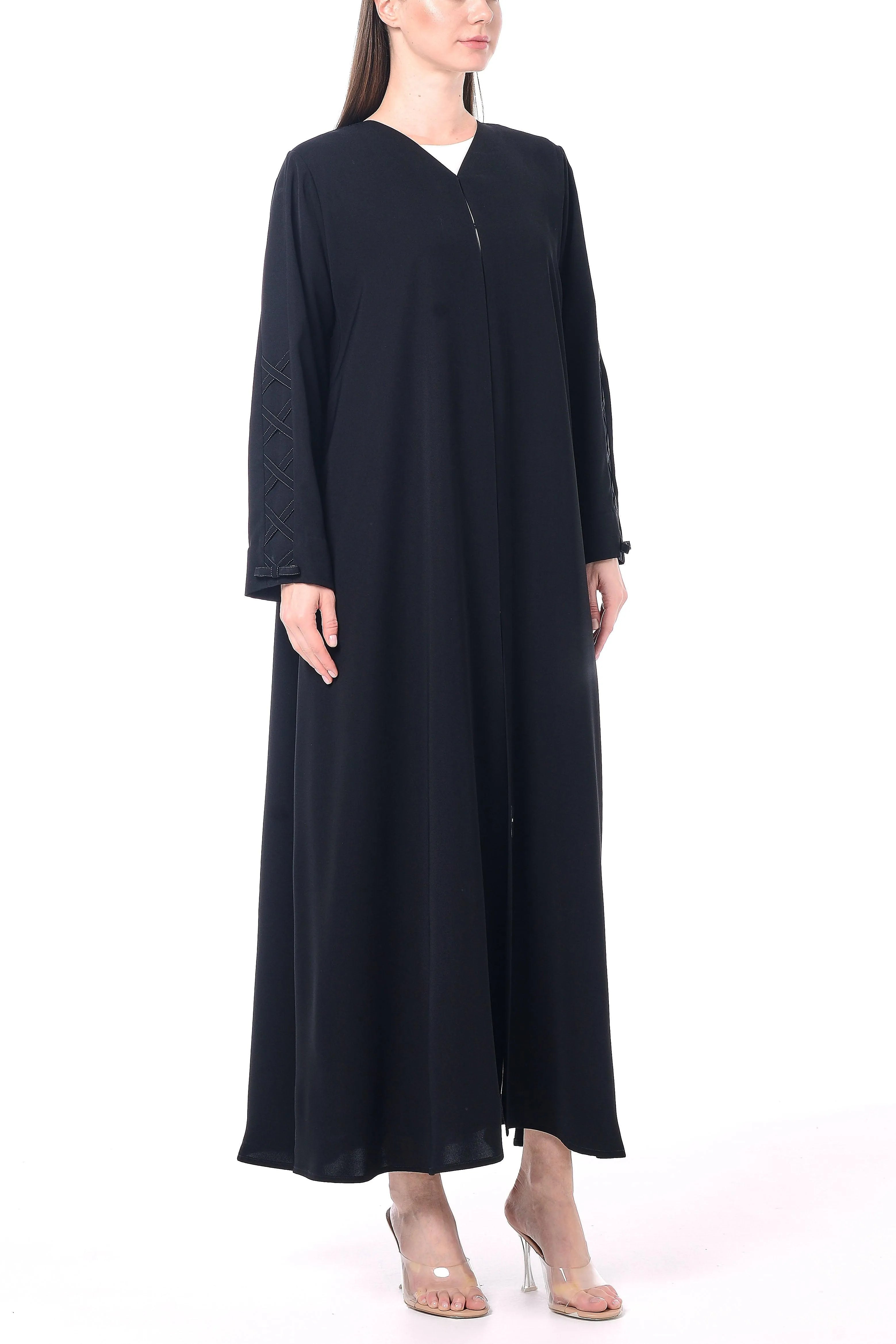 Black Layan Crepe Abaya with Geometric Sleeve Design - Posh Abaya