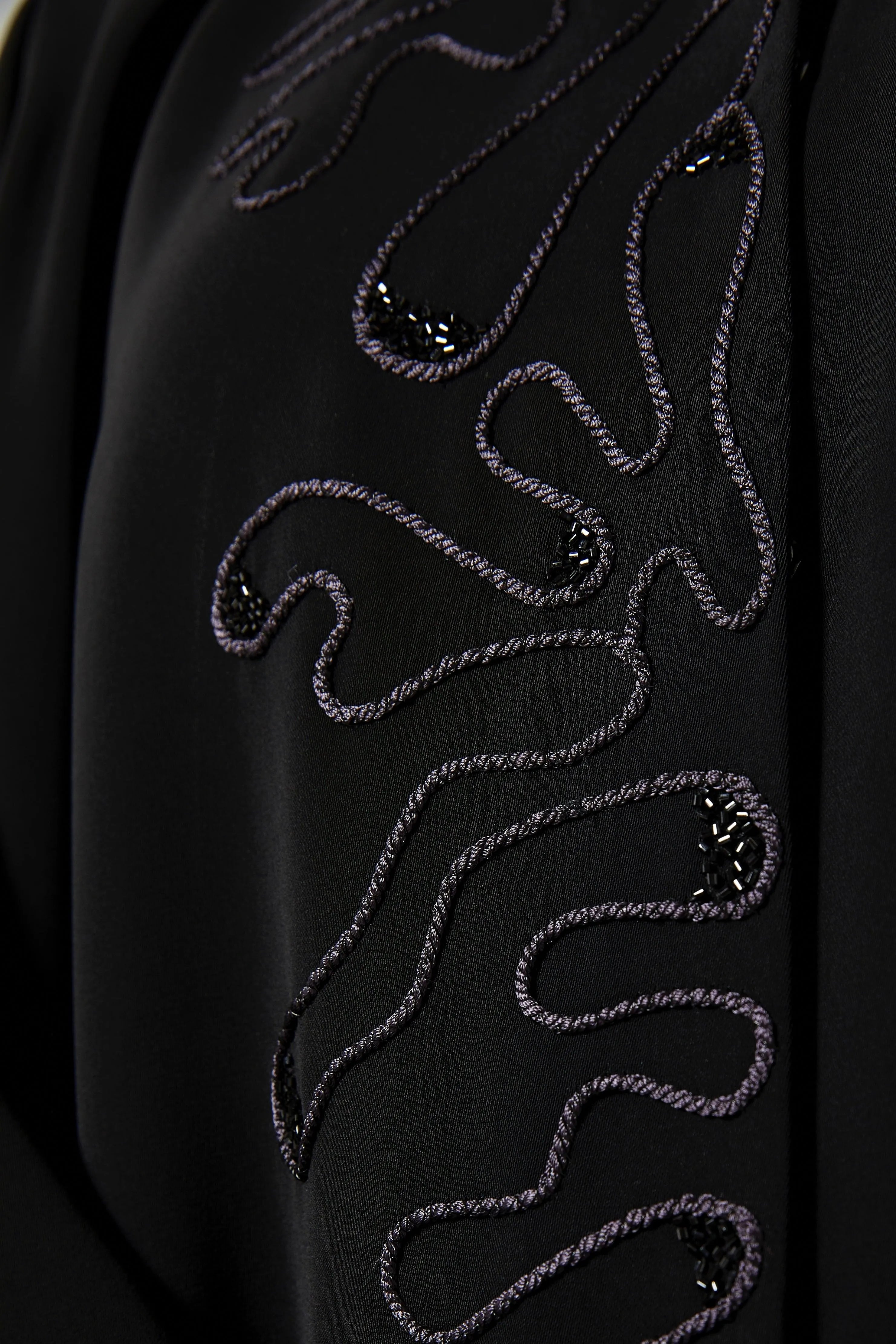 Black Aria Crepe Abaya with Asymmetric Threadwork - Posh Abaya