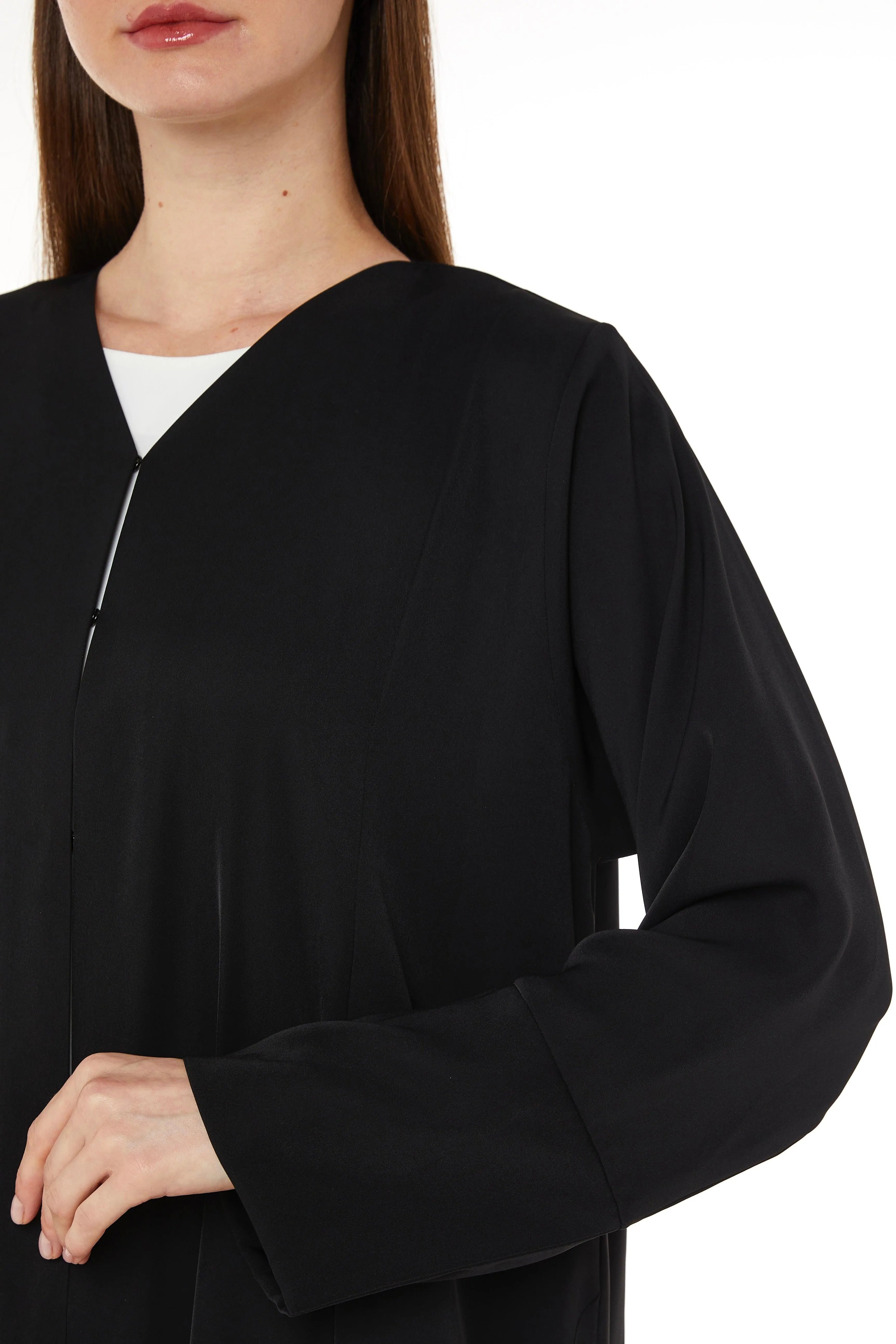 Light Crepe Minimal Black Abaya - Posh Abaya