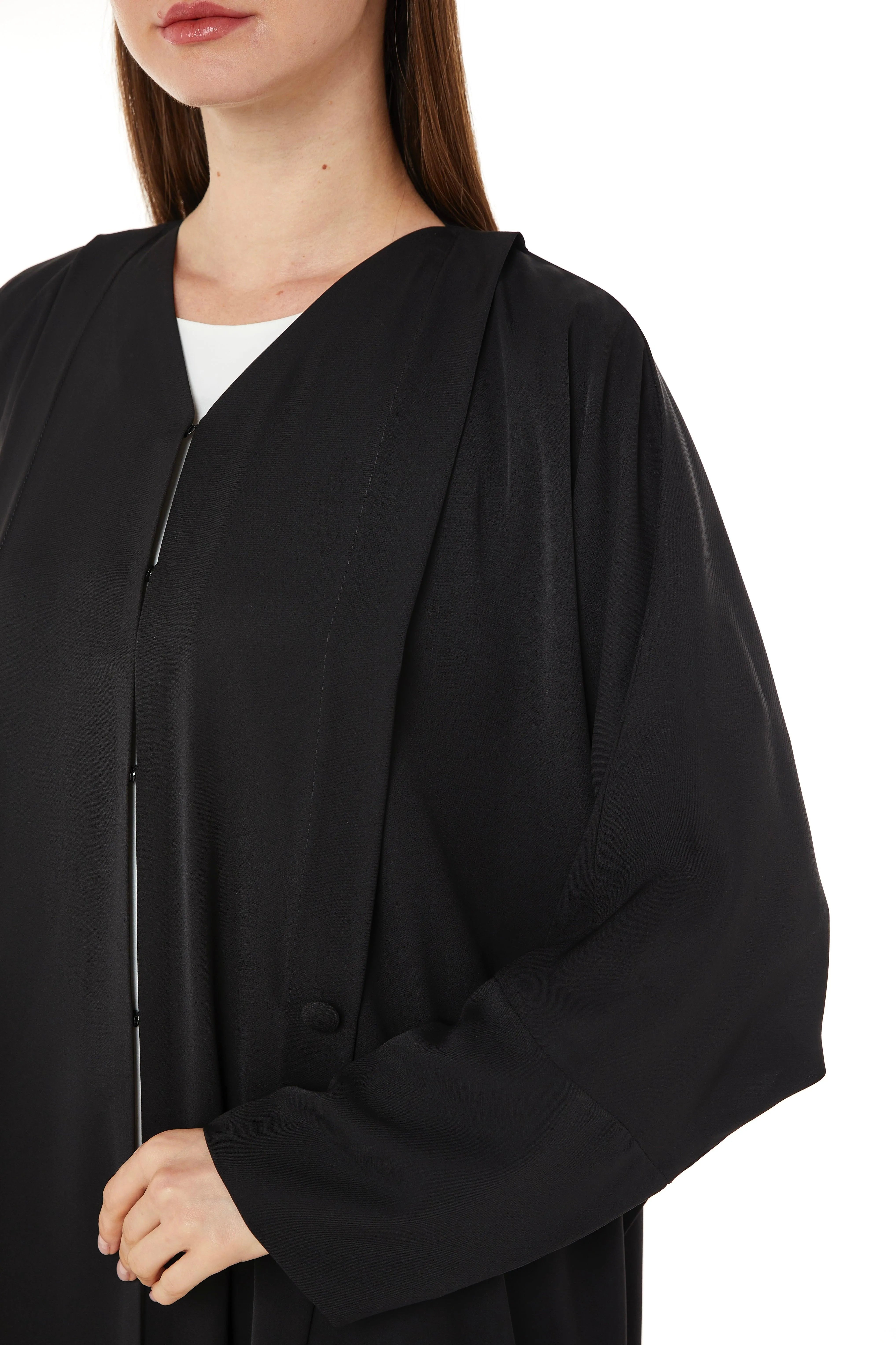 Black Coco Crepe Bahraini Abaya with Front Pleat - Posh Abaya