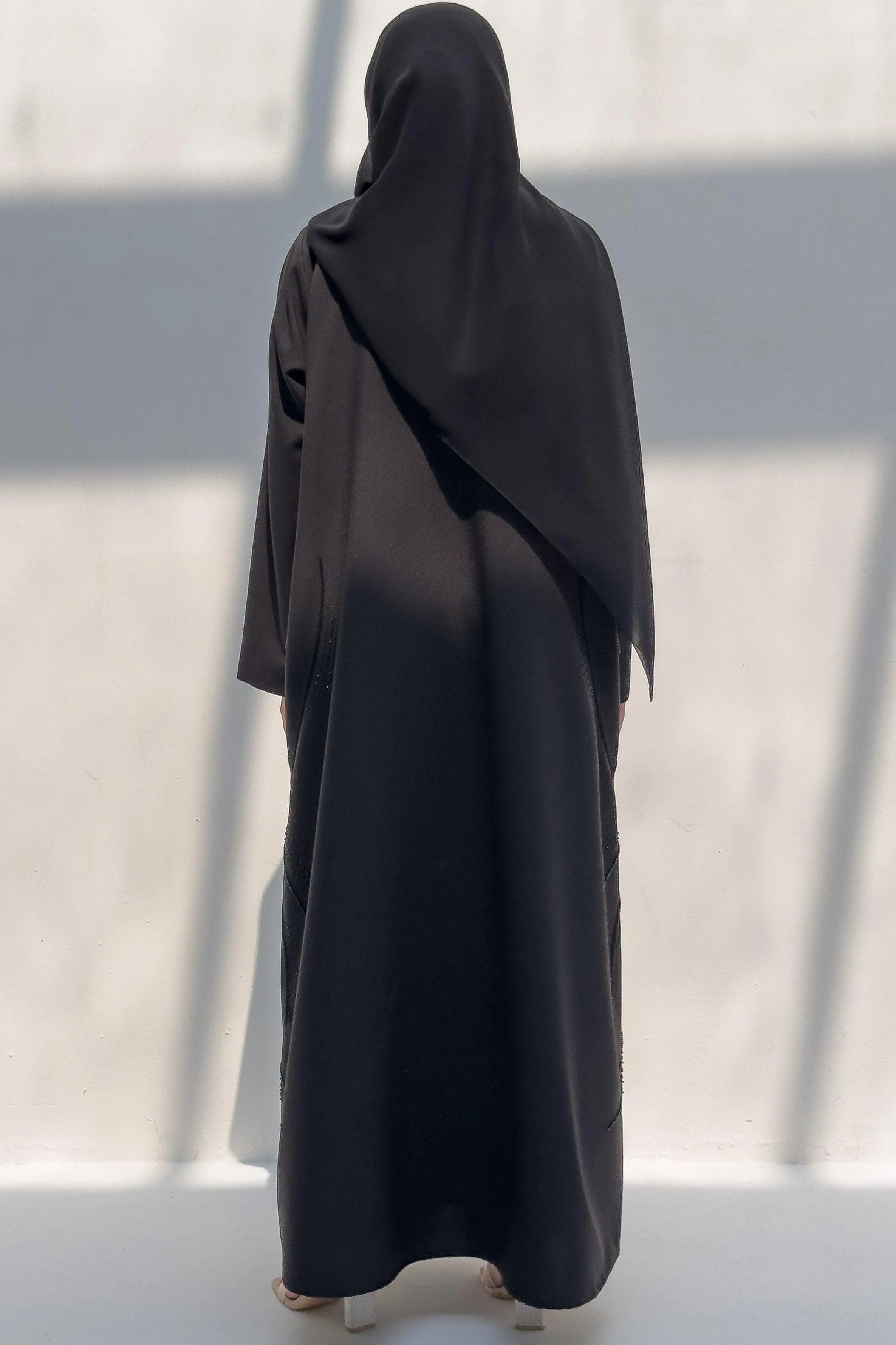 Black Classic Crepe Custom Abaya with Side Threadwork - Posh Abaya