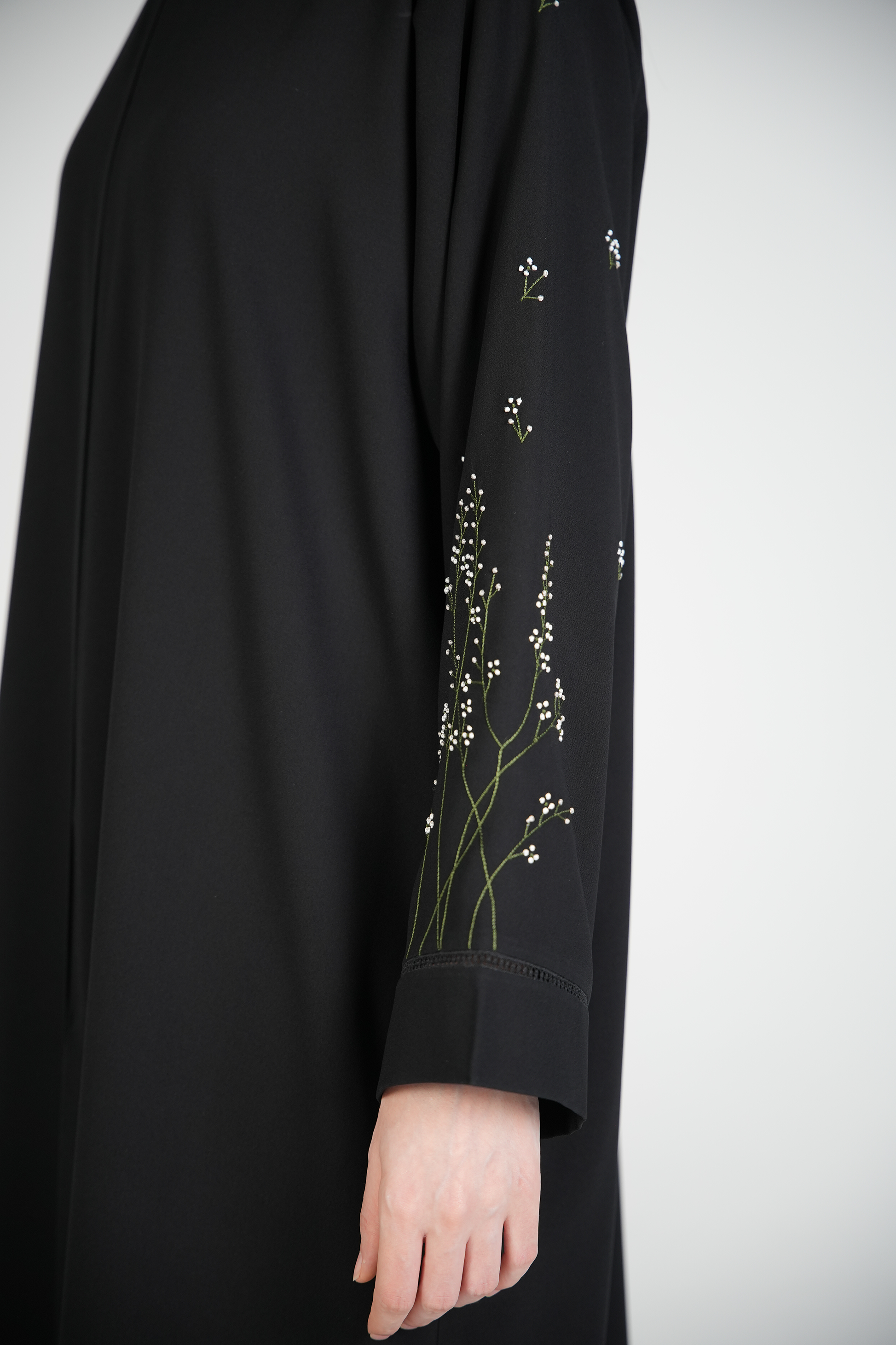 Black Maya Crepe Abaya with Floral Threadwork on Sleeves - Posh Abaya