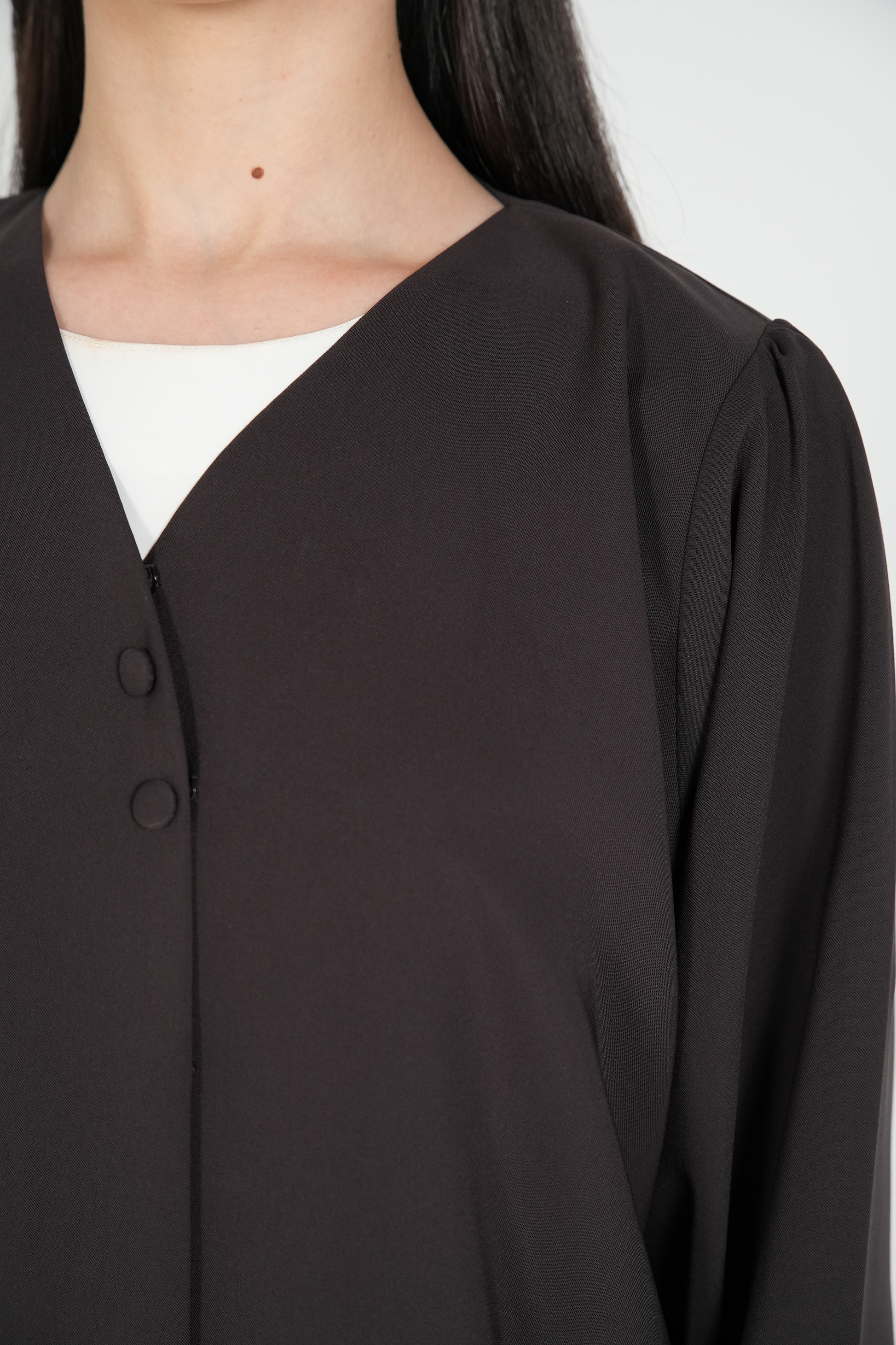 Brown Nova Crepe Abaya with Appliqué Bow Details on Sleeves - Posh Abaya