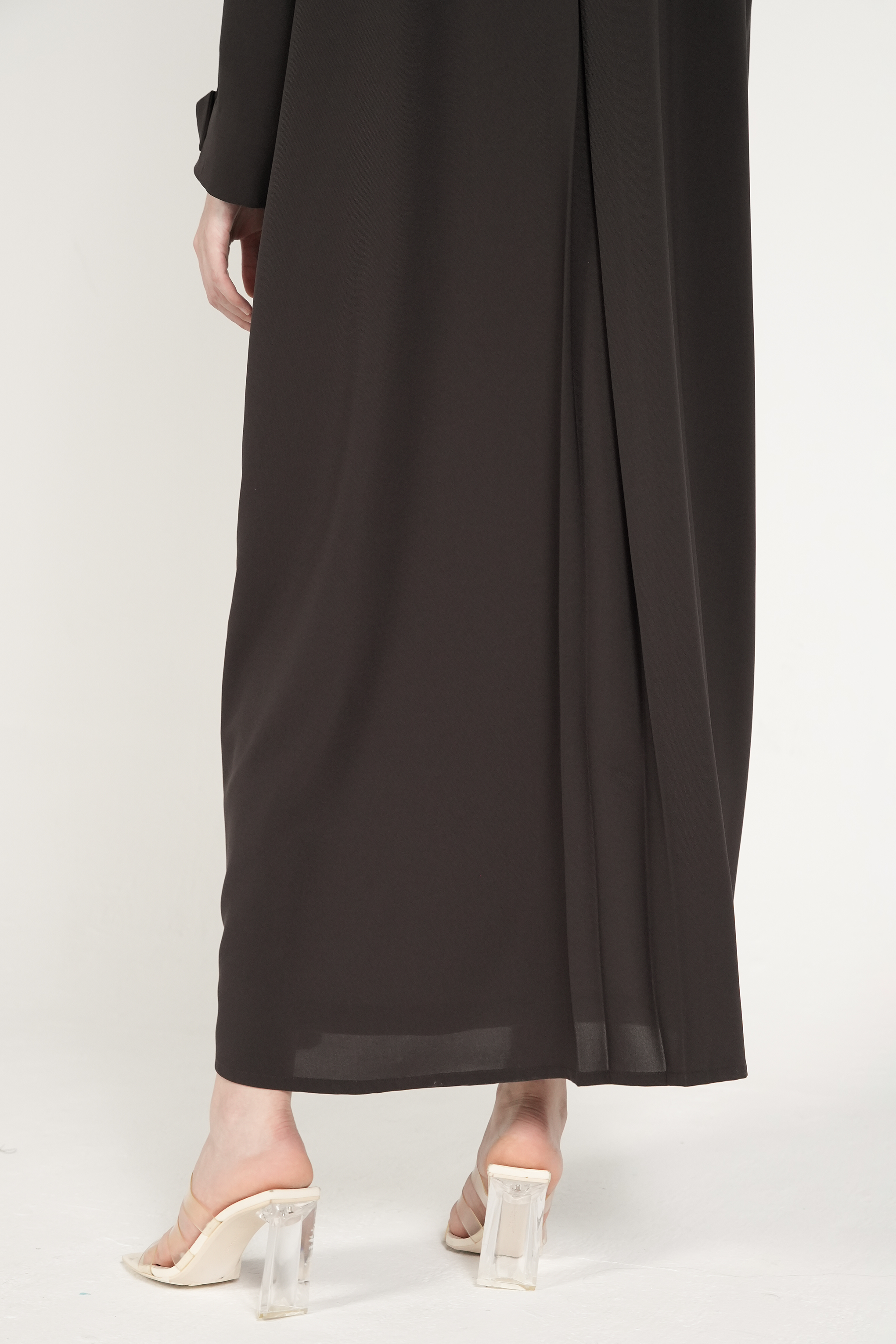 Brown Nova Crepe Abaya with Appliqué Bow Details on Sleeves - Posh Abaya