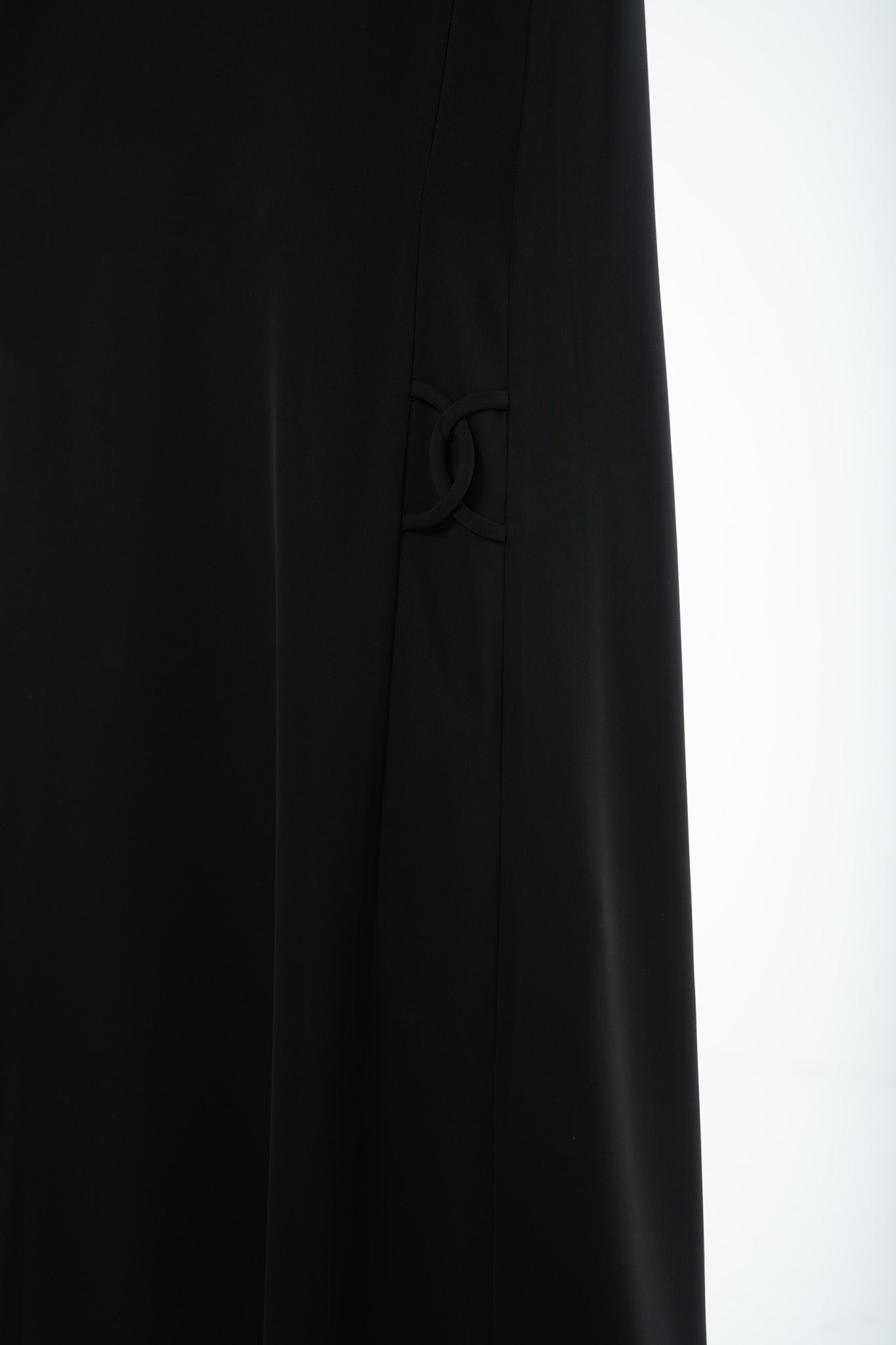Black Mario Crepe Abaya with Side and Sleeve Knot Detail - Posh Abaya