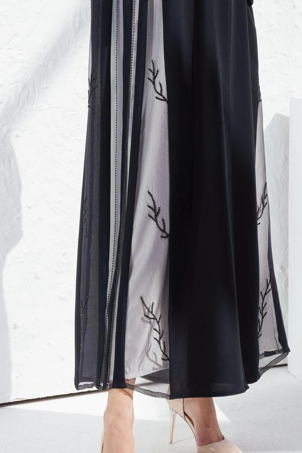 Black Nada Custom Abaya with Front Lacework - Posh Abaya