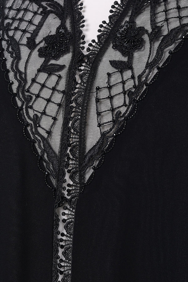 Black Malika Chiffon Bahraini Abaya with Lacework Details - Posh Abaya