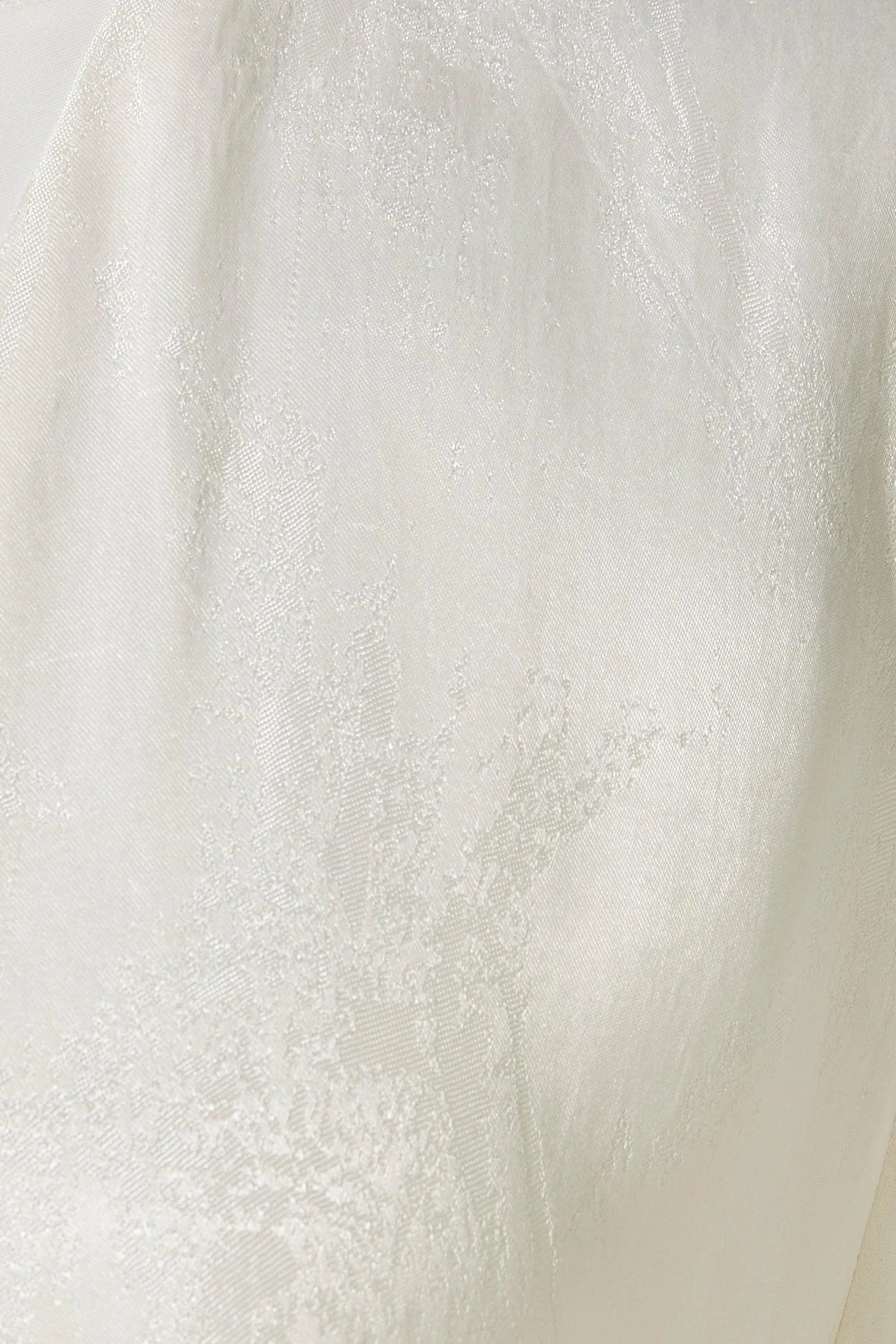 White Eliza Fukro Abaya with Abstract Artistry - Posh Abaya