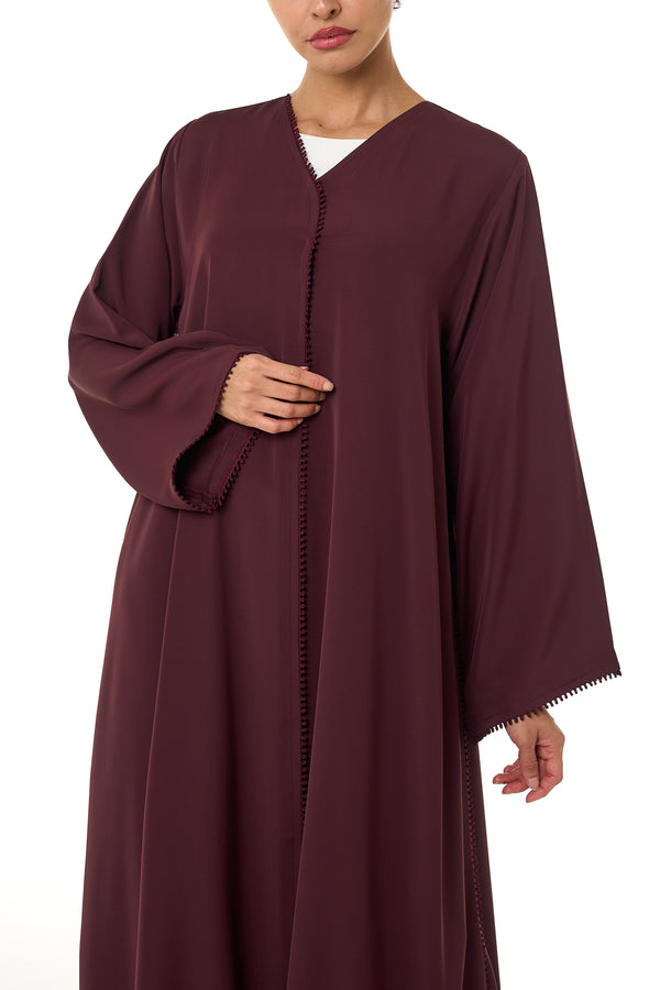 Maroon Deema Nada Abaya, Basic Design