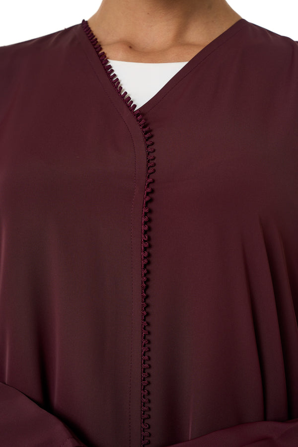Maroon Deema Nada Abaya, Basic Design