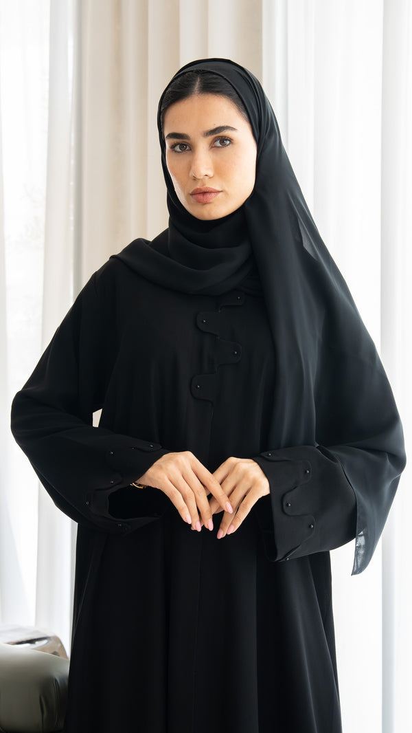 Black Shafa Crepe Abaya with Wave-Cut Button Detail