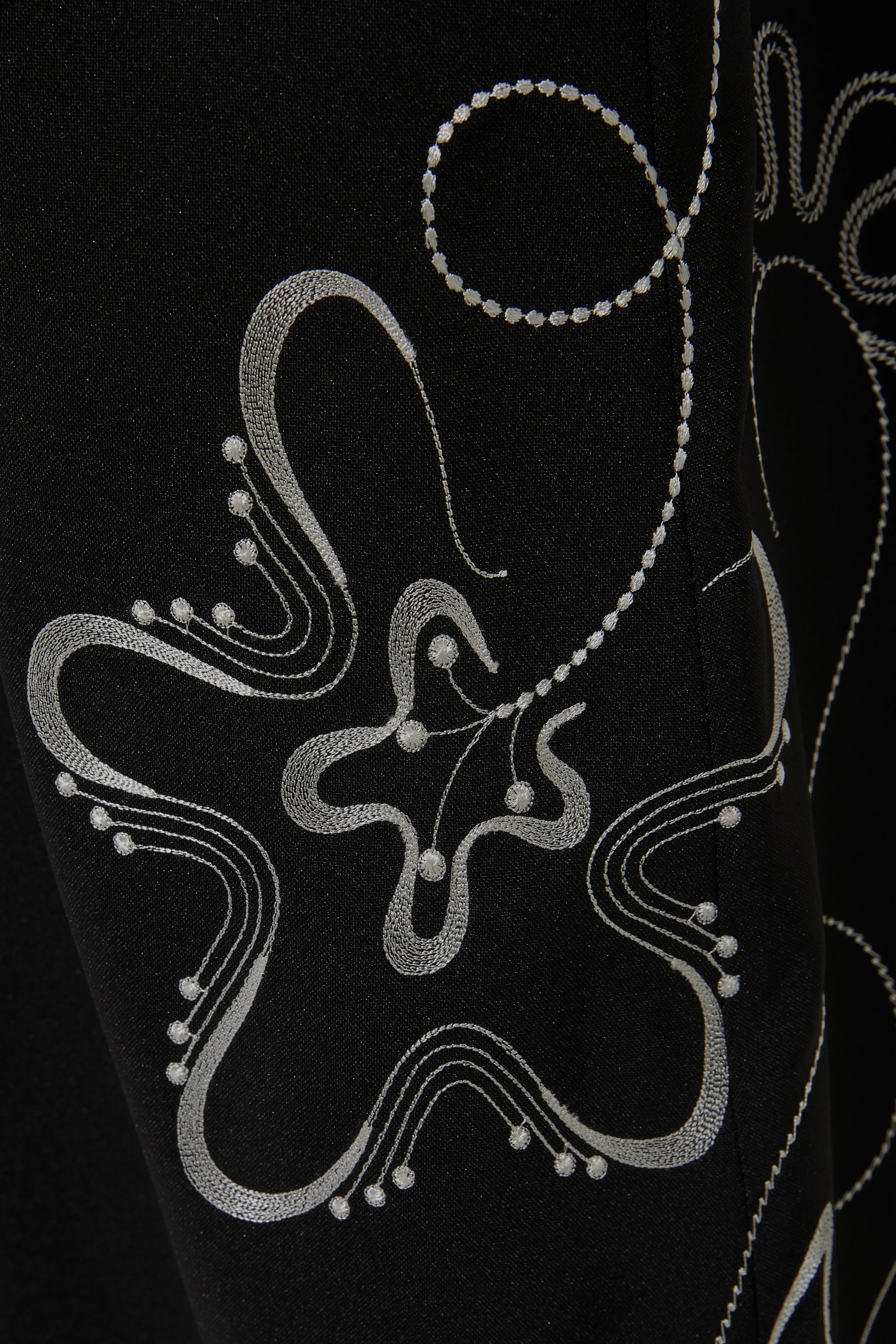 Black Kadi Crepe Abaya with Side Intricate Embroidery - Posh Abaya