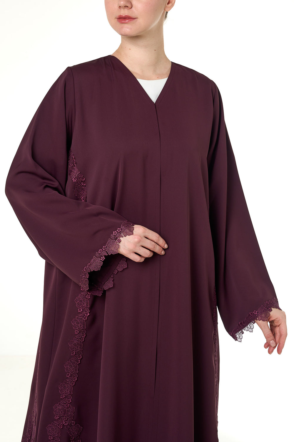 Maroon Jouri Nada Abaya, Lace Detail
