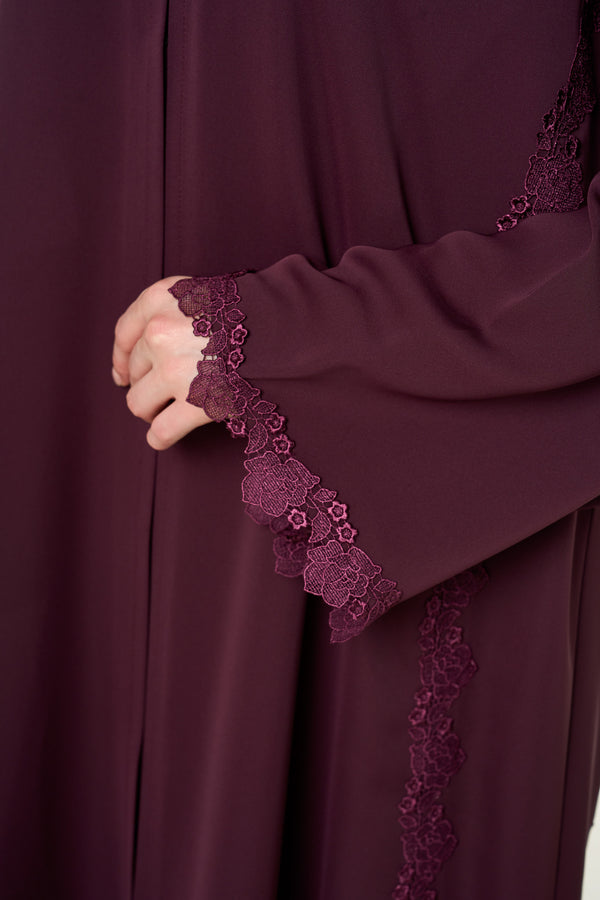 Maroon Jouri Nada Abaya, Lace Detail
