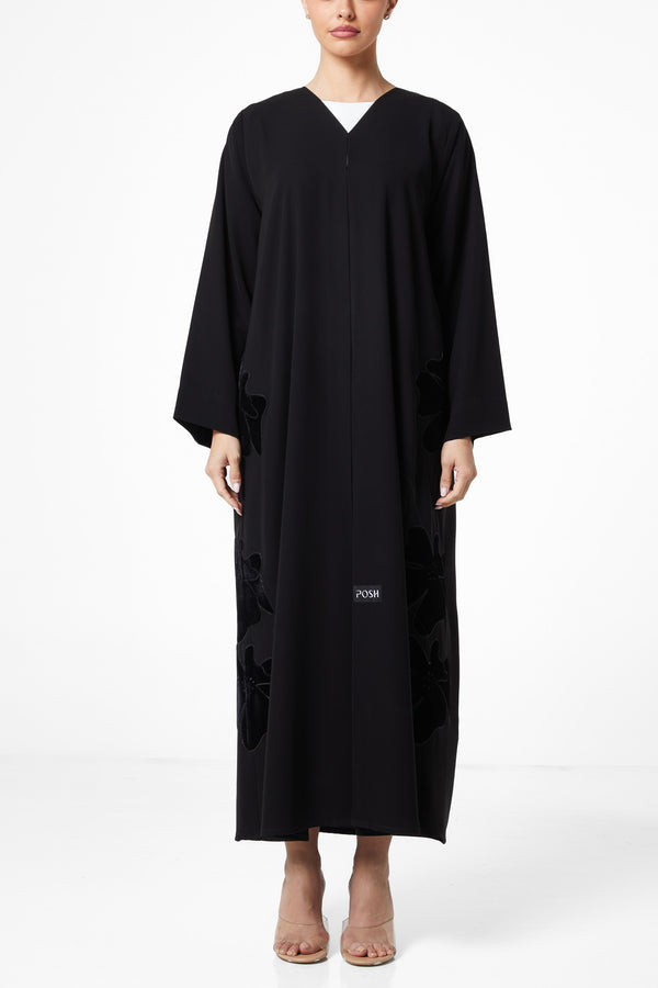 Black Aria Crepe, sides velvet Details