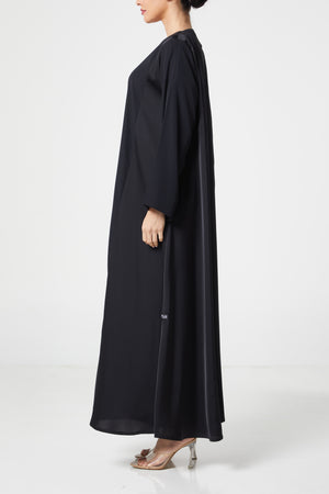 Black Malaki Satin, Basic Design