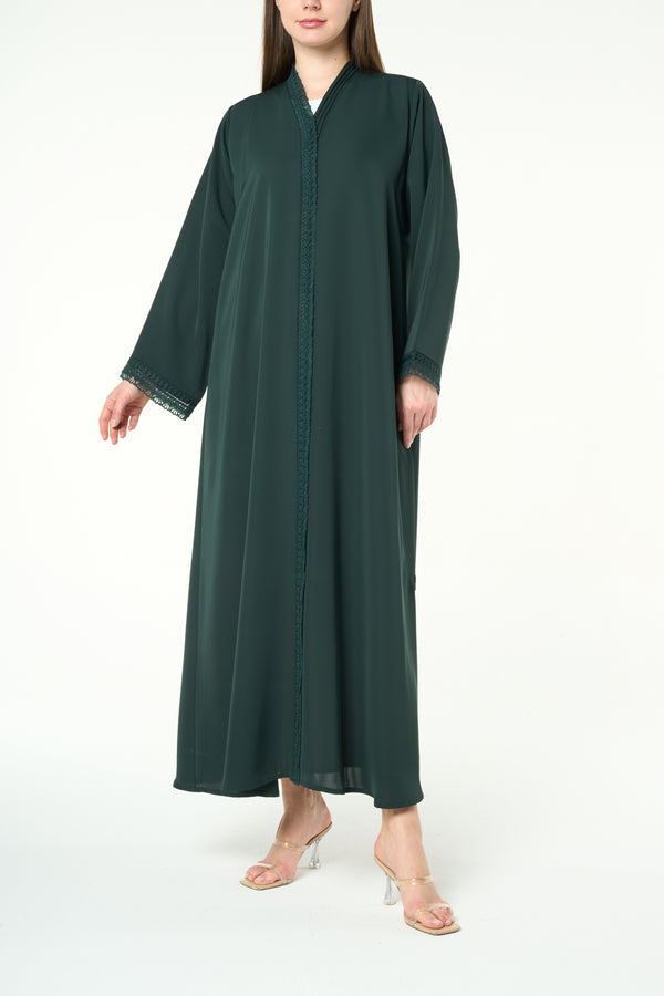 Green Reem Nada, Elegant Lace Details