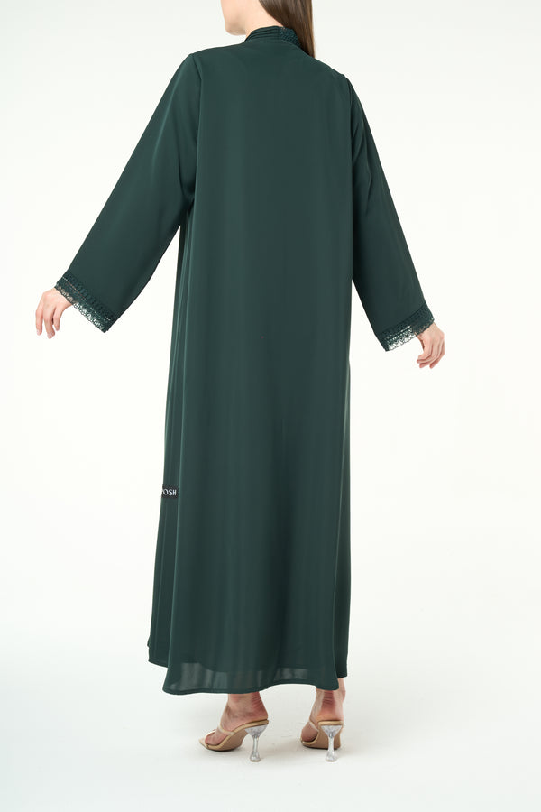 Green Reem Nada, Elegant Lace Details