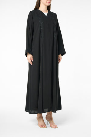 Black farasha crepe Abaya with Embroidered Front and Pintuck Detail