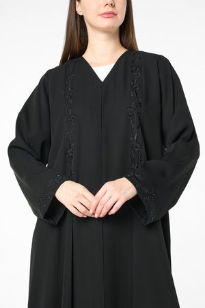 Black farasha crepe Abaya with Embroidered Front and Pintuck Detail