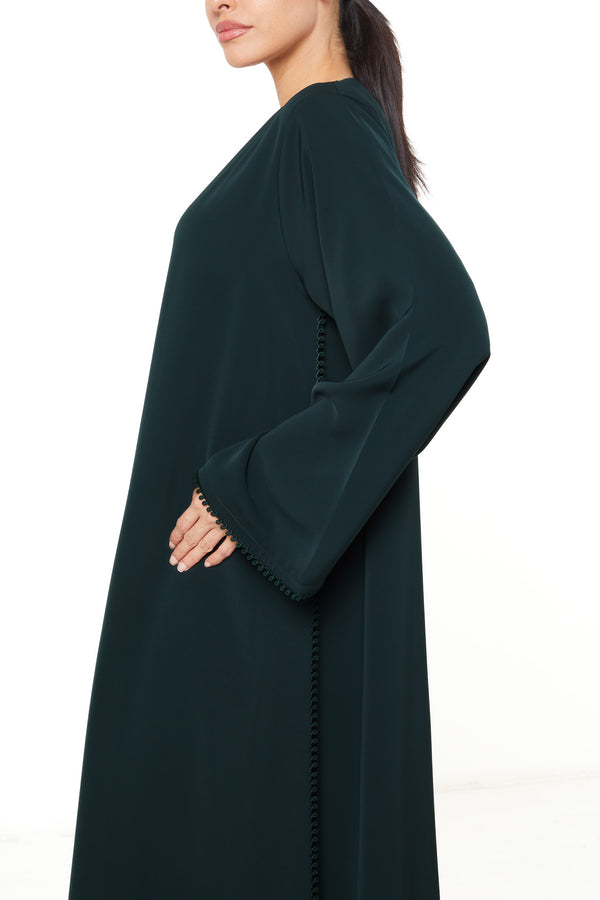 Green Reem Nada Abaya, Basic Design