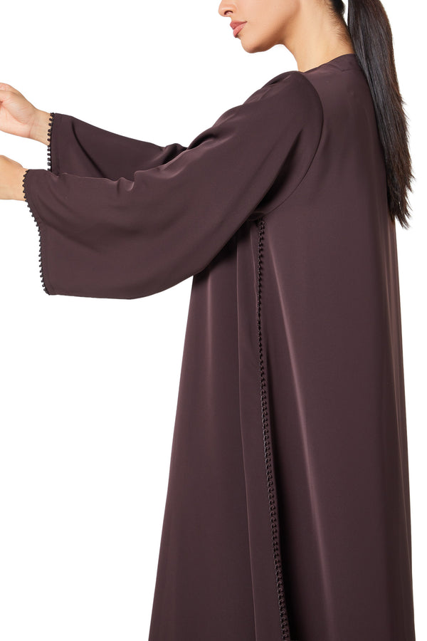 Brown Amani Nada Abaya, Basic Design