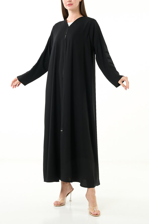 Black Maya Crepe Abaya with Classic Minimal Finish