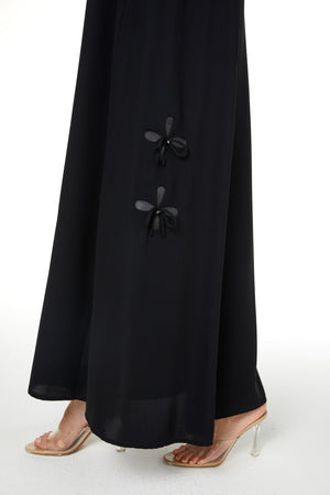 Black Wave Crepe, Basic Design